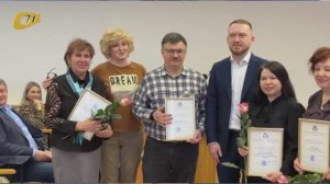 ПЕРВЫЙ ЗАМГЛАВЫ ЖЕЛЕЗНОГОРСКА ВРУЧИЛ БЛАГОДАРСТВЕННЫЕ ПИСЬМА ПРЕДСТАВИТЕЛЯМ СМИ