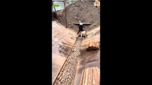 Строительство разгрузка баржи