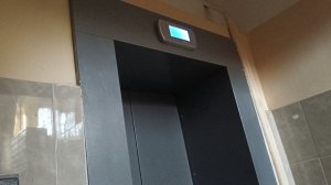 пассажирский музыкальный лифт КМЗ,1м/с,400 кг