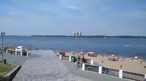 ЛЕТОМ НА НАБЕРЕЖНОЙ РЕКИ ВОЛГИ... КРАСИВО.