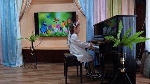 Давтян Ю. цветок и бабочка Н Торопова