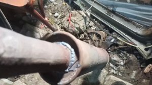 Очередной ремонт глушителя на пассате б3 сгнил хомут приемной трубы.