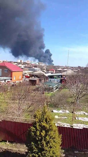 СРОЧНО В ПРЯМОЙ ЭФИР! ДЫМ ИДЁТ ИЗ ХИМ-СКЛАДА!