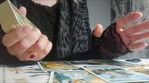 Его мысли о вас прямо сейчас. Расклад Таро