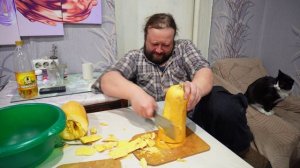 Распаковка и готовлю кабачок для мамы в конце марта ПОДВАЛ ИЛЬИЧА