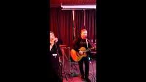 Живое выступление. Квартирник у Романа. Каверы: BrainStorm, Чайф, Воскресенье, Амега и др.