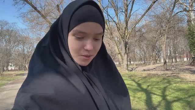 Проповедую на улице. Такая, какая есть.