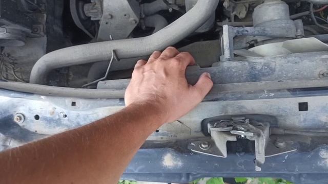 Лопнул радиатор охлаждения двигателя на пассате б3. Рвет радиаторы на пассате б3