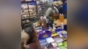 В магазин в горах Сочи мужчина заехал на коне