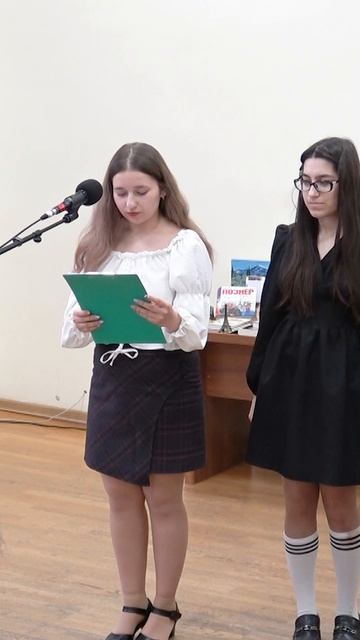 Студентки ИЯиМК читают Киплинга