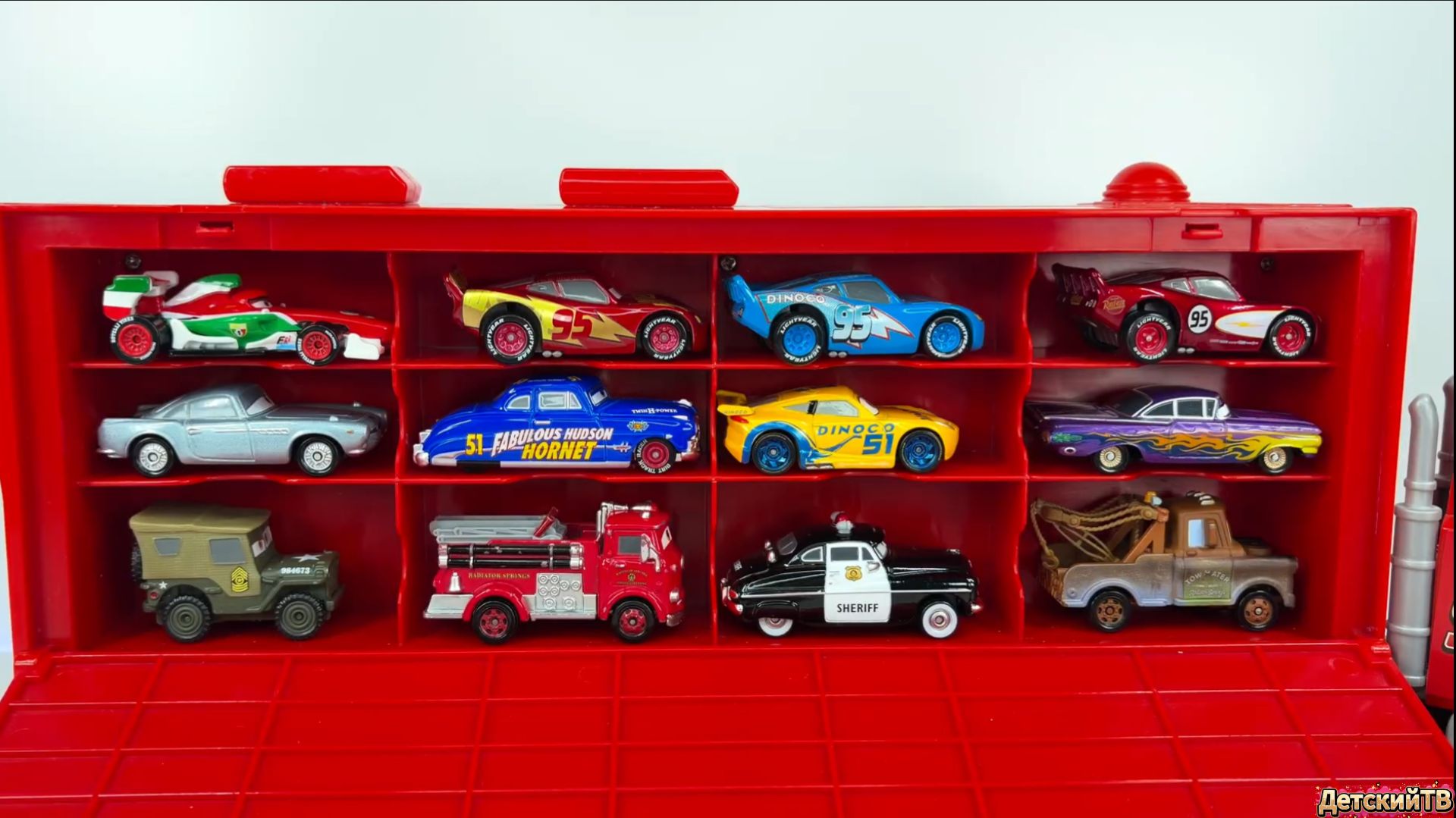 Мультики про машинки | 24 Машинки Тачки! Складываем в Грузовик Мак