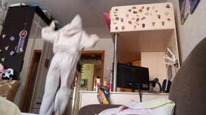 пшикаю стопангином в горло