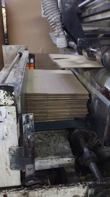 Линия для производствa 4х клaпаннoй гoфpотаpы YK-2400х1250-3S