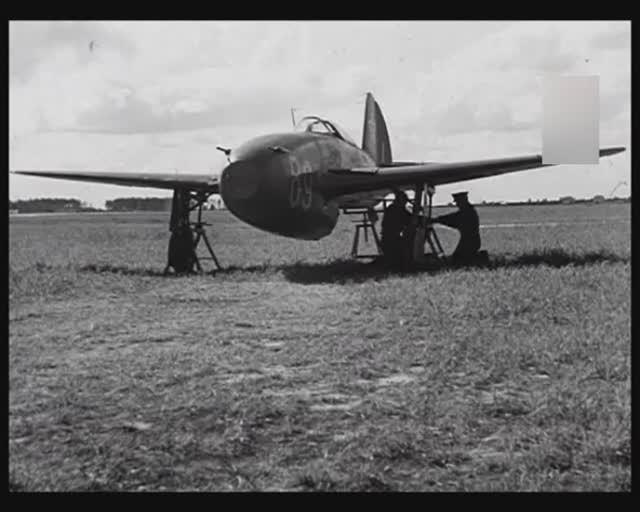 Фильмы НИИ ВВС РККА. Советские военные самолеты. Подготовка реактивного самолёта к полету. РазделIII