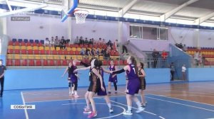 В Клинцах прошел баскетбольный турнир памяти тренера Виталия Медведева