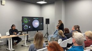 Интеллектуальный досуг в ЮАО: Светлана Разворотнева встретилась с молодежью в центре «Алмаз»