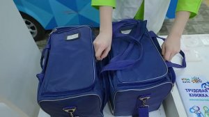 Алиса шоу -играем в доктора