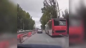 Глупые ситуации на дорогах №10