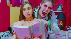 Леди Диана | НОЧЕВКА С ВАМПИРАМИ!!! ДИАНА НЕ ЗНАЕТ ЧТО ХОТЯТ ЧЕРЛИДЕРШИ ВАМПИРЫ?