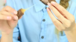 Марк играет в доктора для детей