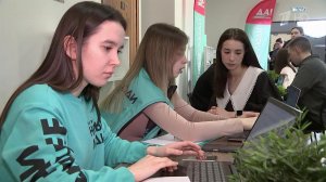 Партия "Новые люди" открыла штаб оперативной разблокировки банковских счетов.