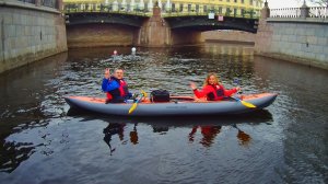 2019_05_02_Полеты над каналами Питера на байдарке