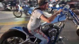 Неделя байкеров с Мэйн-стрит.