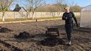 Жизнь на ЛИПОВОМ ХУТОРЕ Чем славится ХУТОР Помогли РОДИТЕЛЯМ и почистили участки Я БЕЛАРУС