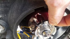 Замена лампы ближнего дальнего света в фаре ВАЗ 2107, 2105, 2104