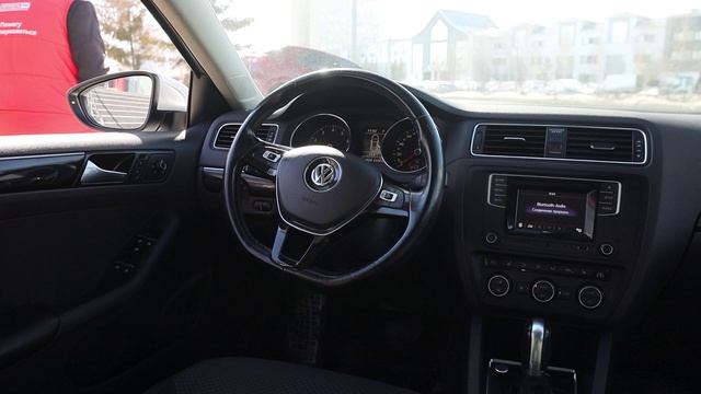 Volkswagen Jetta смотреть онлайн