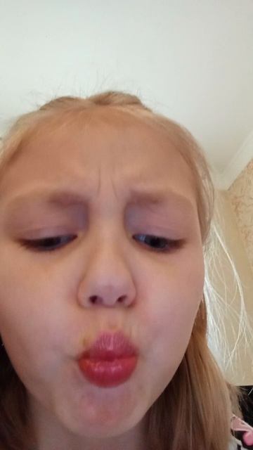 Кис кис кис женщина сюрприз