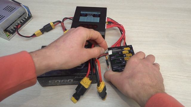 Зарядка для lipo аккумуляторов и не только