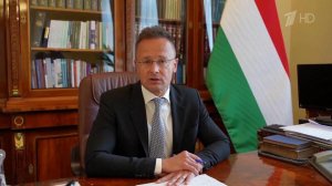 Венгерский Минюст расследует скандал с прослушкой телефона главы МИД Петера Сийярто.