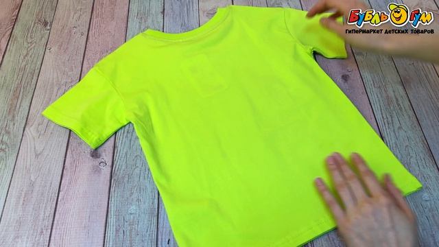 Футболка Lanson Kids с черным силуэтом футболистов ярко-зеленая - видео