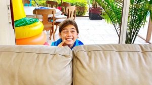 Весёлые челленджи и розыгрыши с Настей, Артёмом и Мией