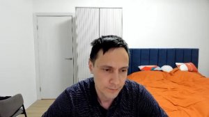 Поем под караоке