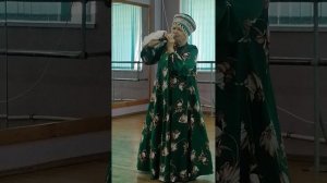 Кавер на песню Л. Николаевой  
" Говорила мама мне..."