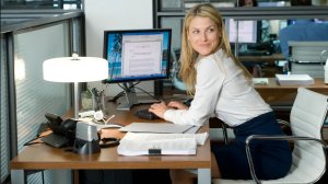 А все же хорошо, когда секретаря способна ее коллега подменить, а вот зачем, увидим, интересно