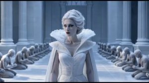 @AleksandrKazlitin & #Наастоящие. Королева