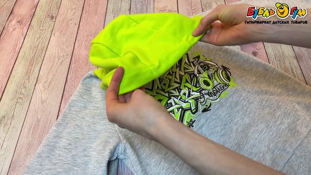 Толстовка Lanson Kids легкая с ярким капюшоном карманами и граффити-принтом серая - видео