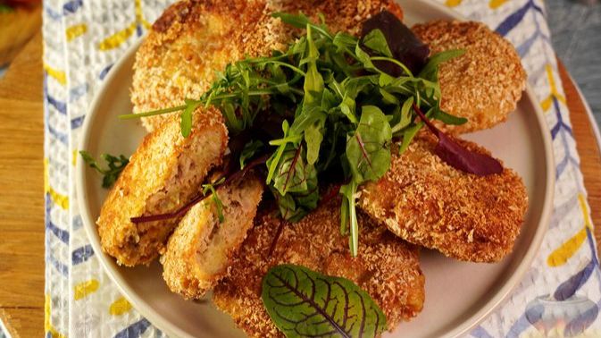 КОТЛЕТЫ В ТРОЙНОЙ ПАНИРОВКЕ