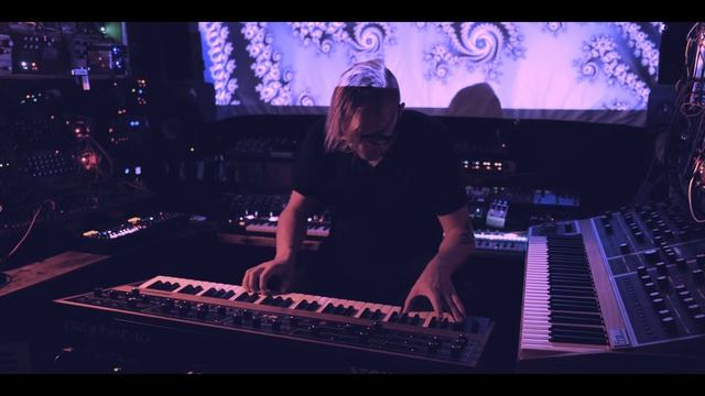 Analog electronica for the winter - live set