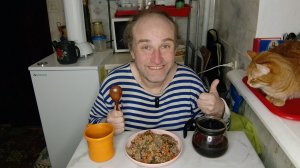 обед с Рыжулей греча с грибами. нужна ваша помощь. мукбанг. обжор. еда на камеру. диета. шизофрения.