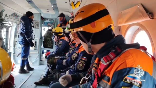 Беспарашютное десантирование спасателей Карачаево-Черкесского ПСО МЧС России им.В.М. Дзераева