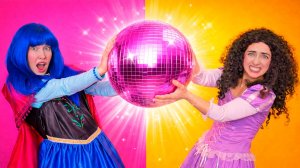 Вредные Принцессы и Бэби Бон Эмили нашли ШАР желаний! 😍💥