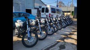 Железные кони для парней из стали готовы к отправке Март 2026