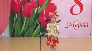 Иванова Лукерия 6 лет песня "Жили у бабуси, два весёлых гуся"