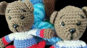 У игрушек праздник  Мультик с вязаными игрушками. Стихи Дубковой Е. Песня ИИ