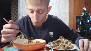 Мукбанг// Рис С Мясом И Овощами И Маринованные Куриные Желудки