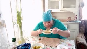 На обед гороховый суп 👍. Приятного аппетита кто со мной 😉.